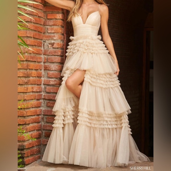 Sherri Hill 54843 Stunning Ruffle Champagne Cream Prom Pageant Dress Gown Sz 4 - Picture 1 of 8